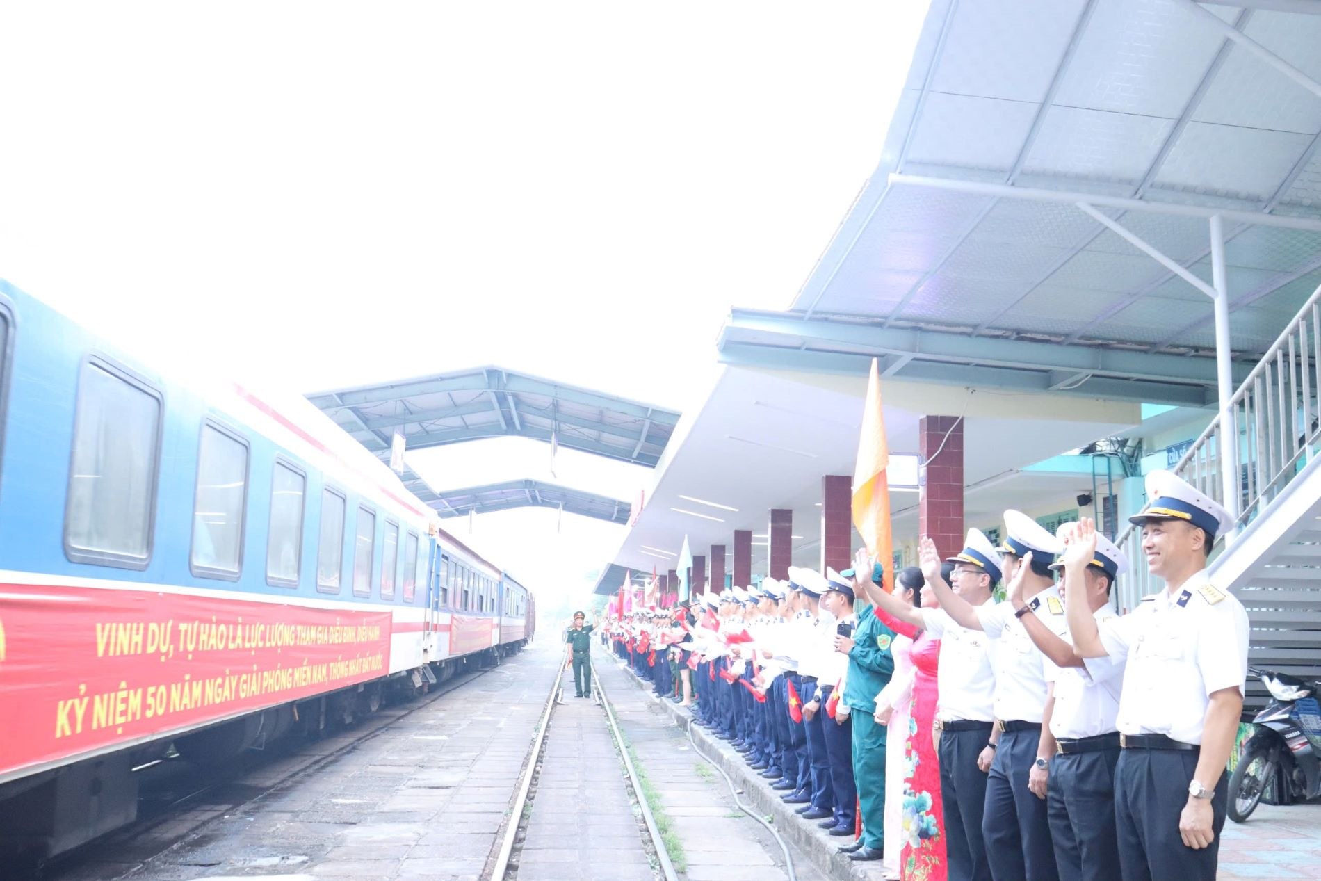Giảm 30% giá vé tàu đường sắt đối với quân nhân phục vụ tại đặc khu Trường Sa